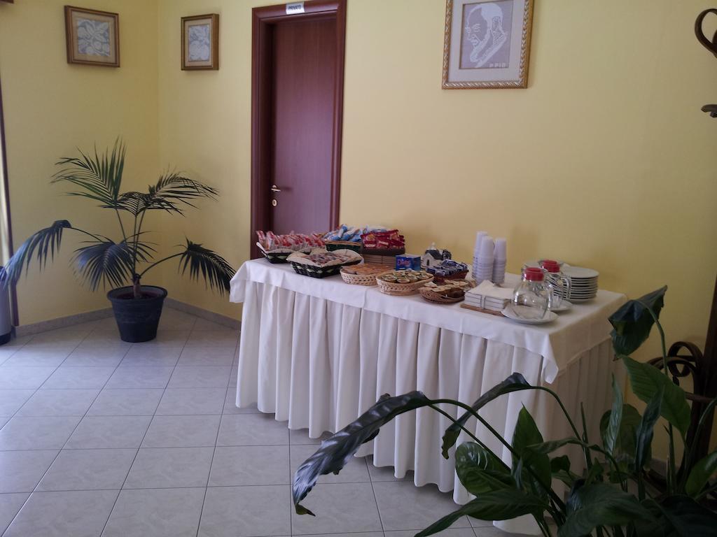 Holiday B&B Vico Del Gargano Dış mekan fotoğraf