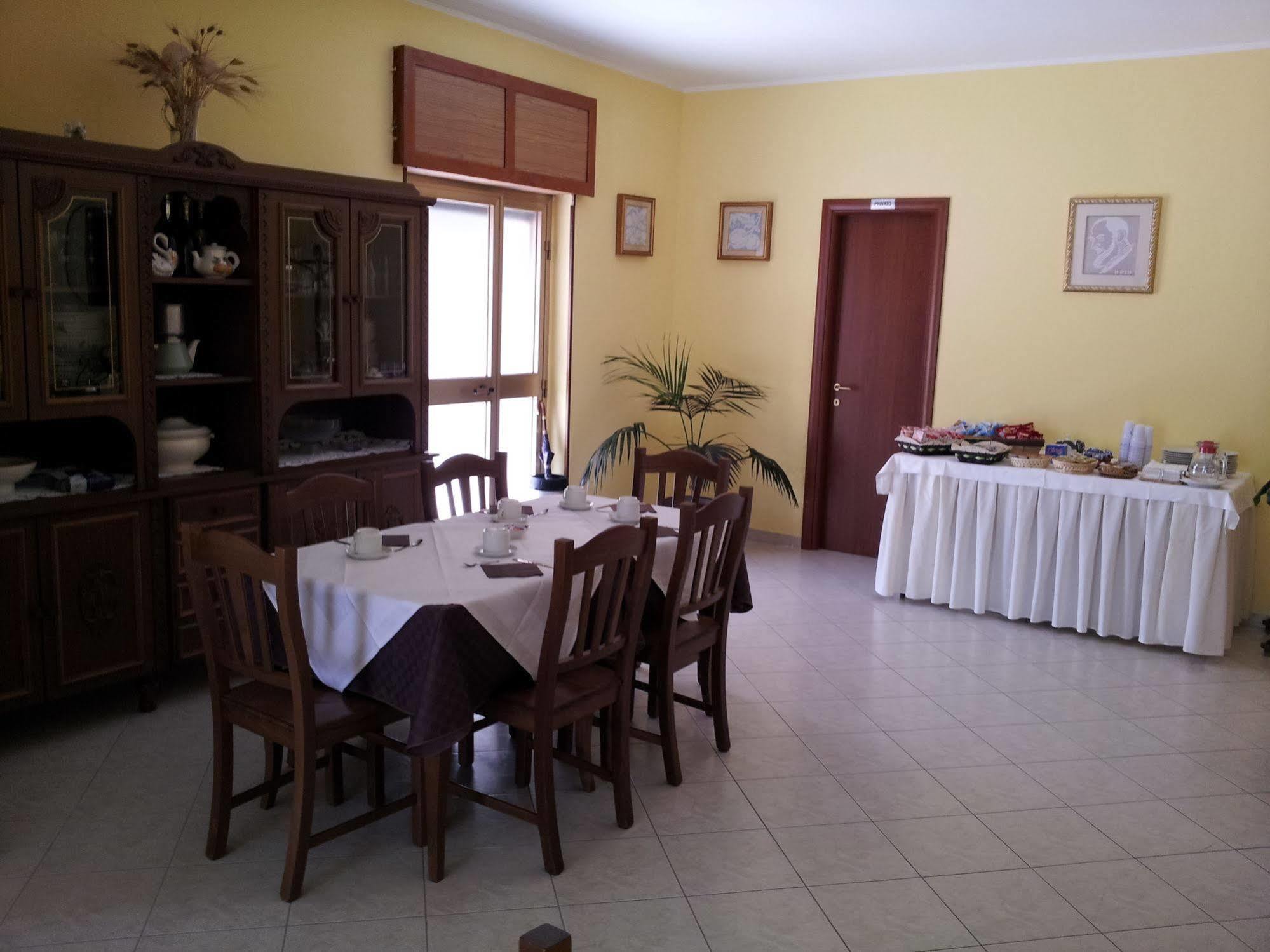 Holiday B&B Vico Del Gargano Dış mekan fotoğraf
